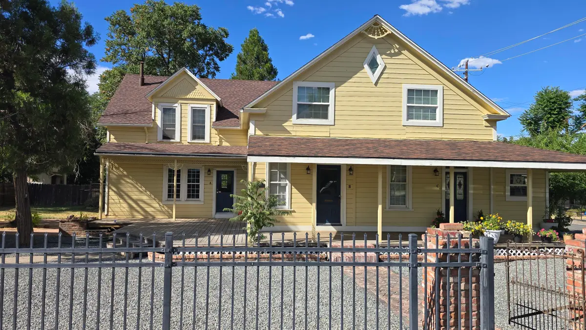 303 Pine Street, Yreka, CA 96097 - #1