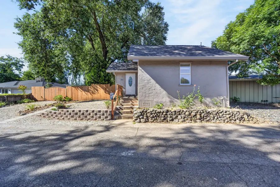625 Orchard Estates Drive, Redding, CA 96001 - #2