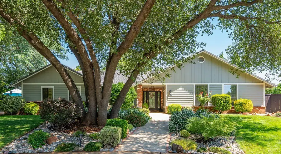 2364 La Madre Court, Redding, CA 96002 - #2