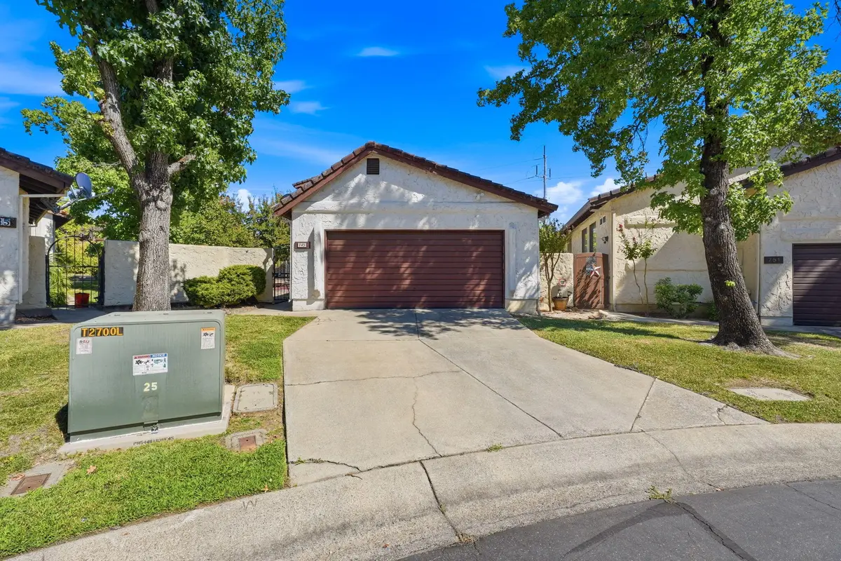 743 Coffeeberry Lane, Redding, CA 96003 - #1