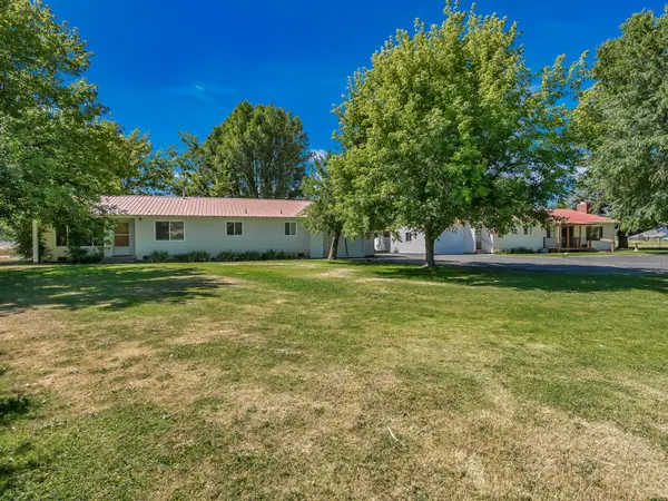 2879 State Highway 299e #A & B, Adin, CA 96006