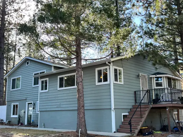 27535 Edgewood Road, Weed, CA 96094