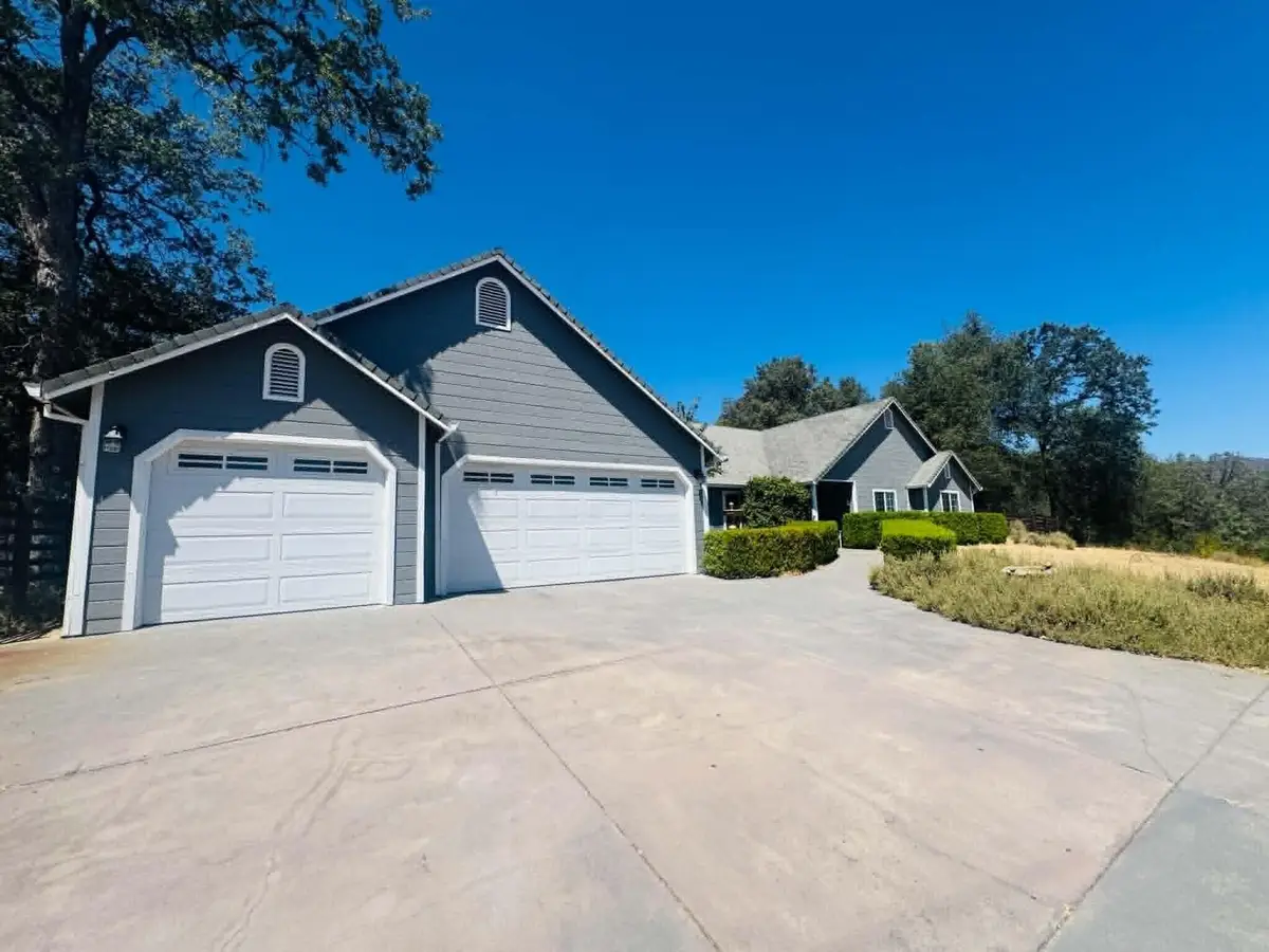8957 Knobhill Circle, Redding, CA 96001 - #1