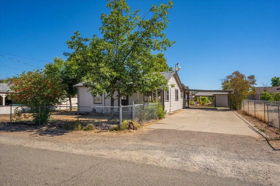 2609 Albert Road, Anderson, CA 96007 - #2