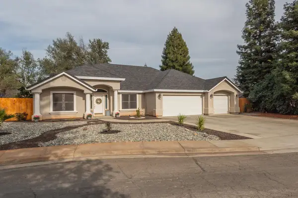 2704 Western Oak Drive, Redding, CA 96002