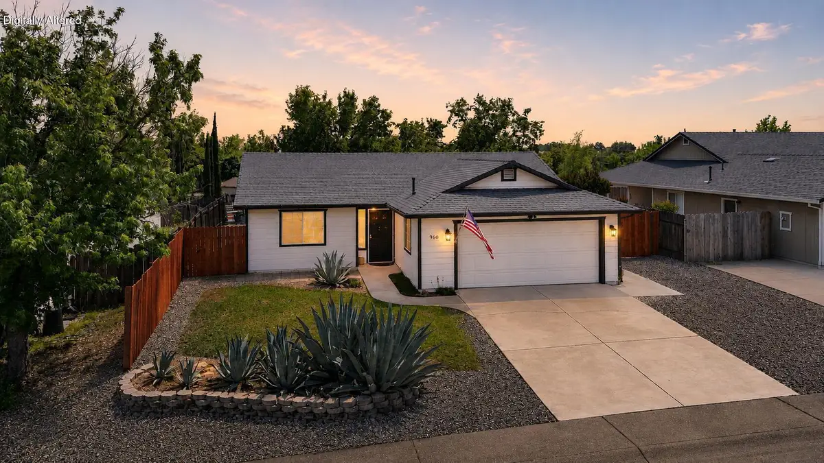 960 Montcrest Drive, Redding, CA 96003 - #1