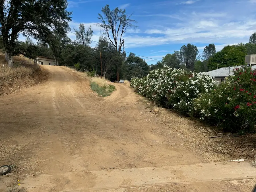 1480 Kenyon Drive, Redding, CA 96001 - #3