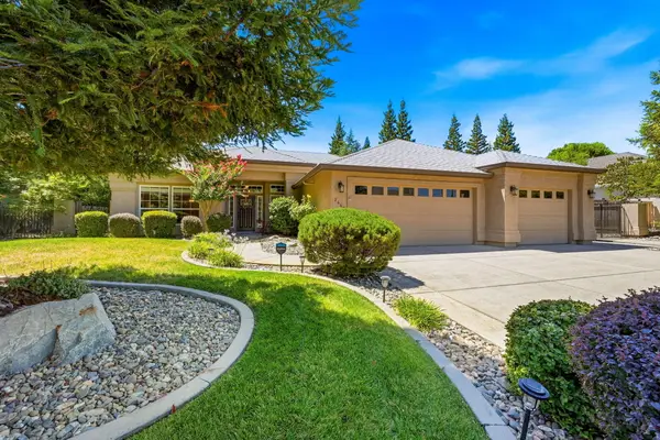2440 Crescent Moon Court, Redding, CA 96001