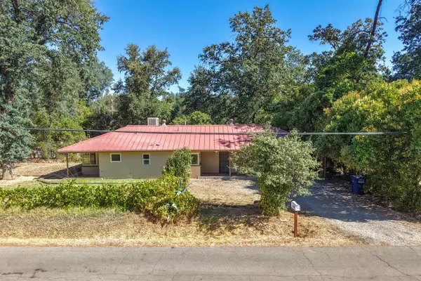 6151 Emerald Lane, Redding, CA 96001