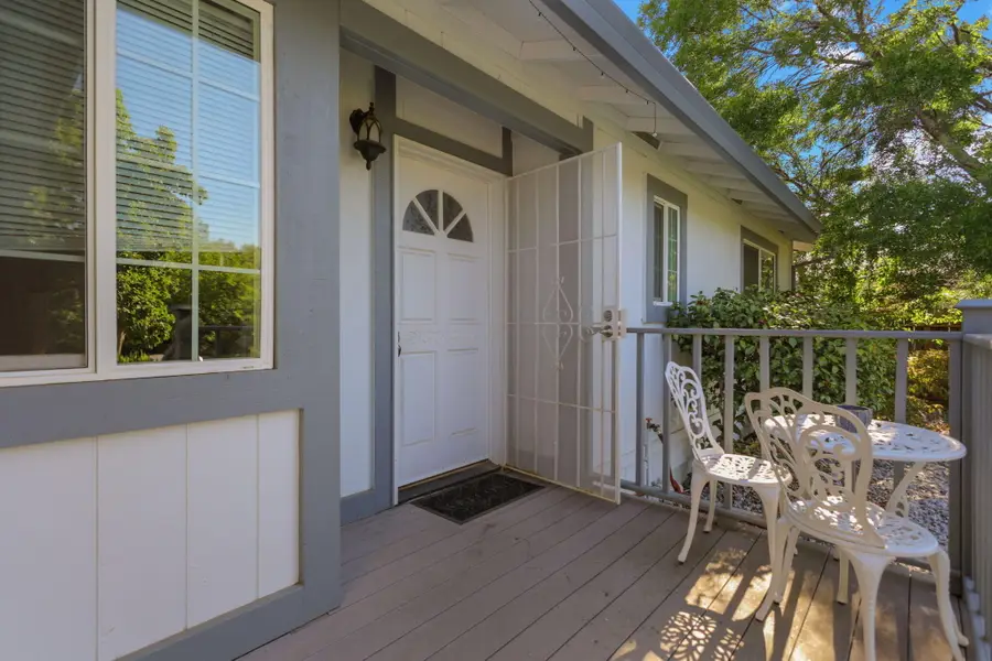 1043 Goodview Way, Redding, CA 96003 - #3