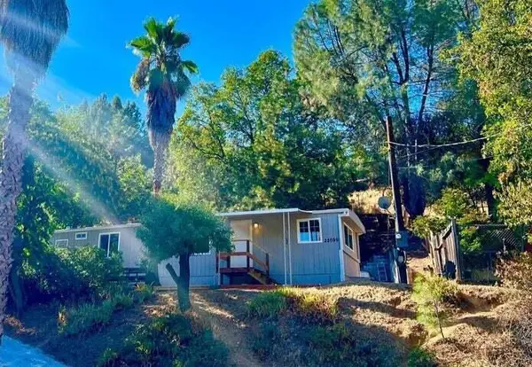 22099 Hidden Valley Drive, Redding, CA 96003