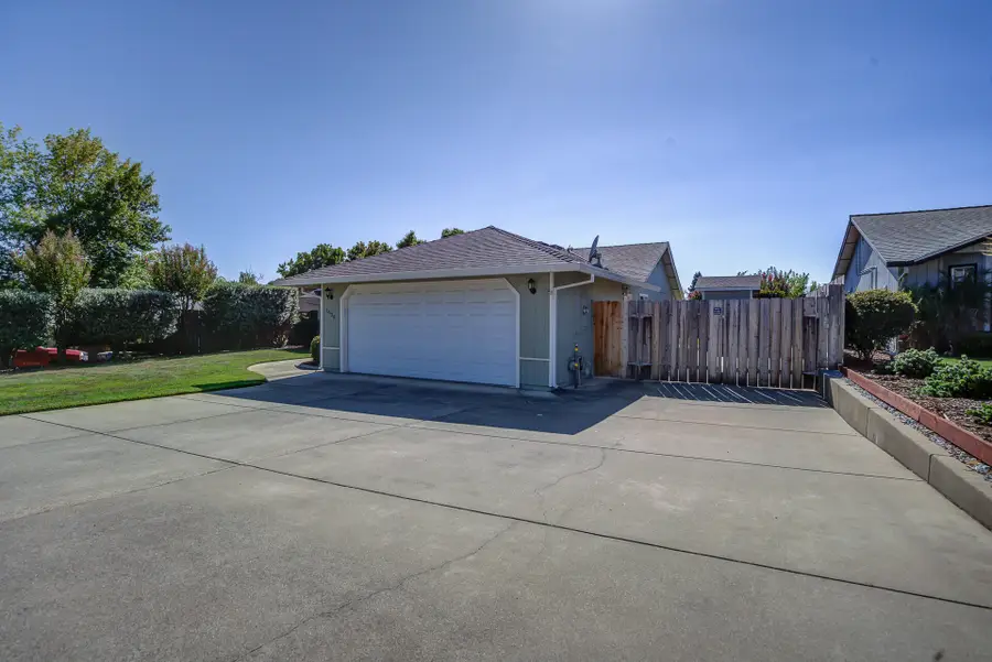 1626 French Lace Lane, Redding, CA 96003 - #2