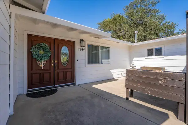 1394 Mistletoe Lane, Redding, CA 96002