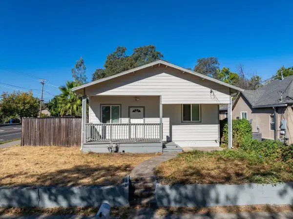 1664 Olive Avenue, Redding, CA 96001
