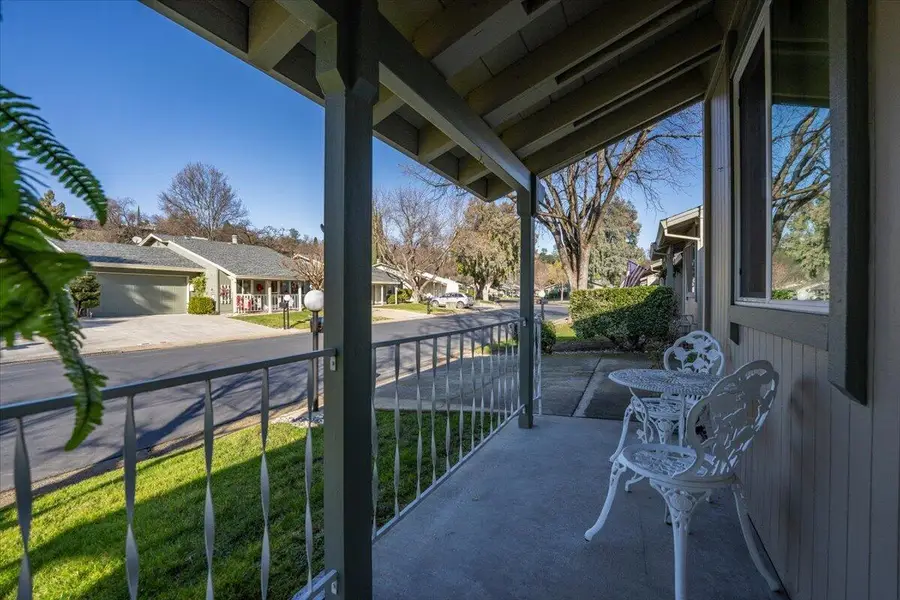 1833 Del Mar Avenue, Redding, CA 96003 - Image #2