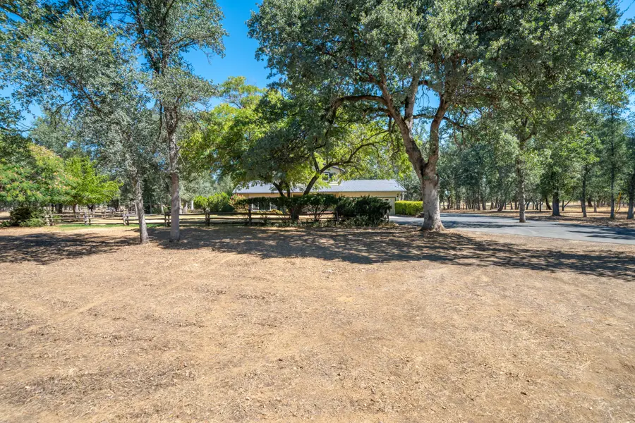 3307 Off Tackle Drive, Cottonwood, CA 96022 - #3