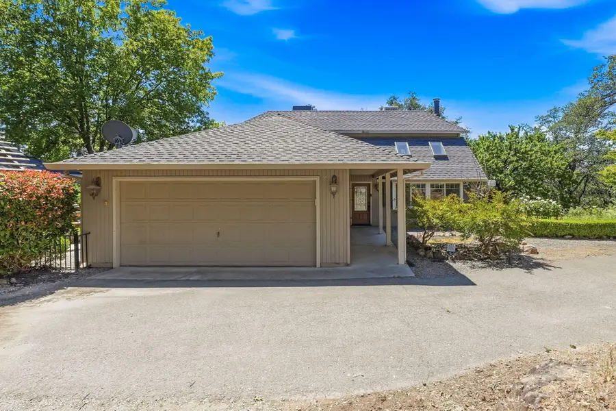 8090 Montgomery Circle, Redding, CA 96001 - #3