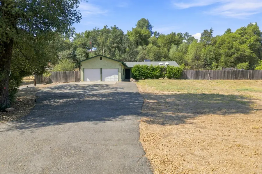 10618 Old Oregon Trail, Redding, CA 96003 - #2