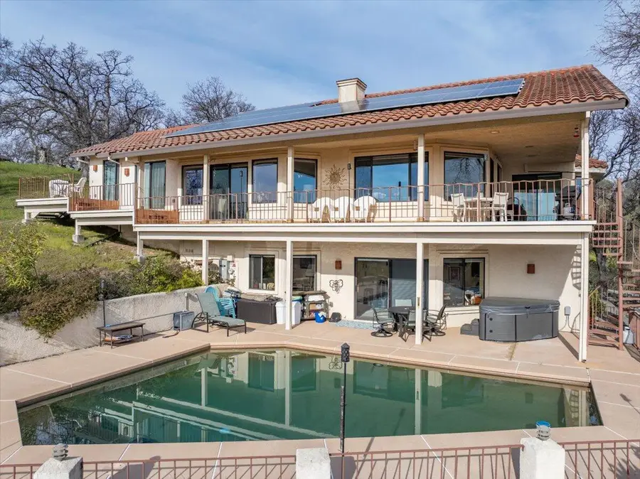 22560 Adobe Road, Red Bluff, CA 96080 - Image #2