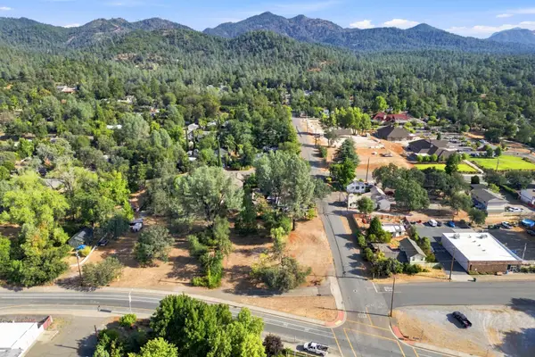 4357 Front Street, Shasta Lake, CA 96019