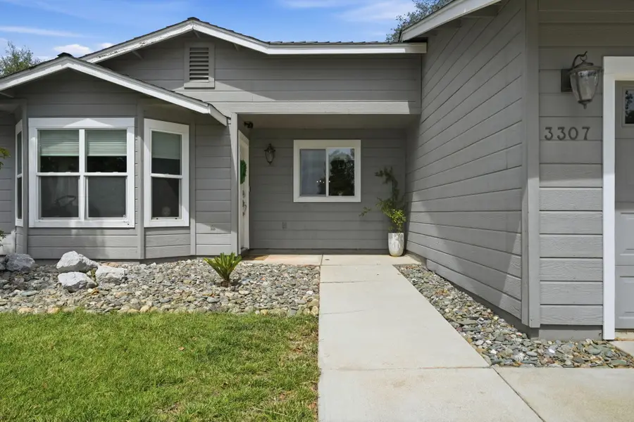3307 Billings Drive, Redding, CA 96002 - #3