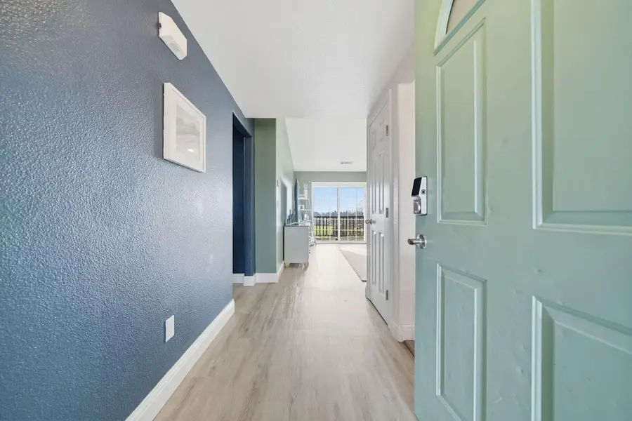 2000 Spur Court, Redding, CA 96002 - Image #3