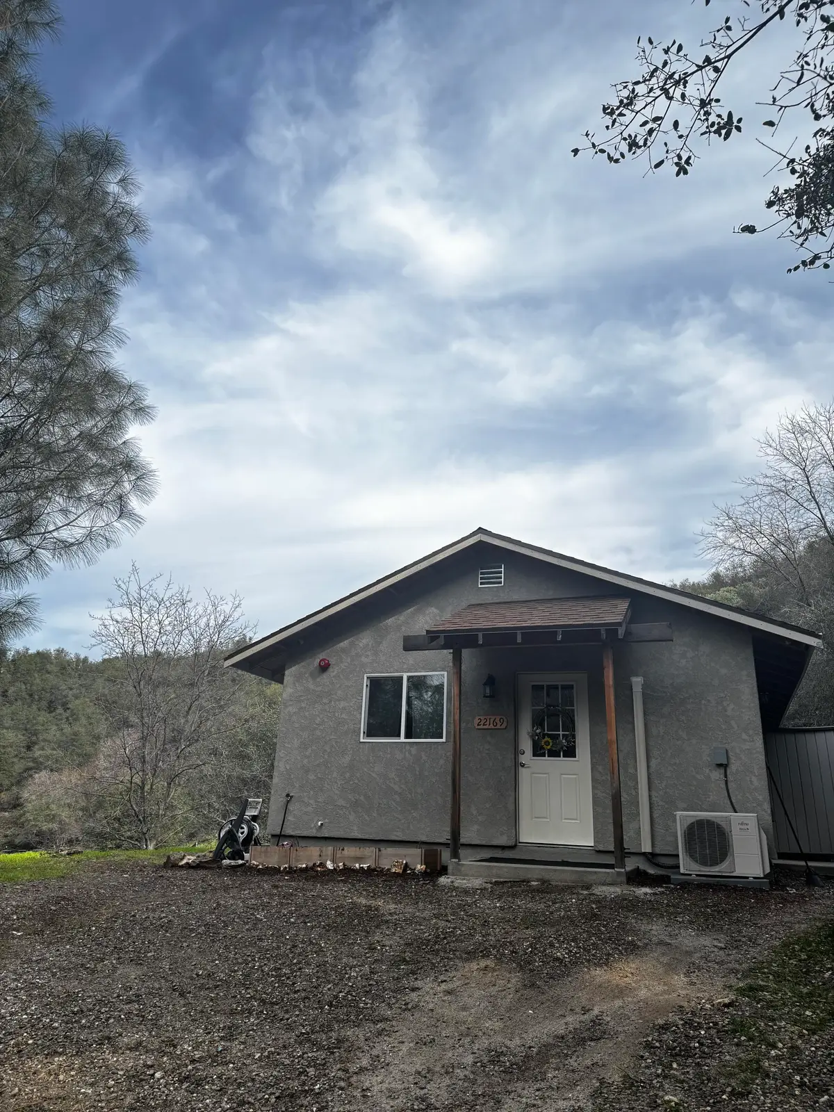 22169 NE Ravine Court, Redding, CA 96003 - Image #1