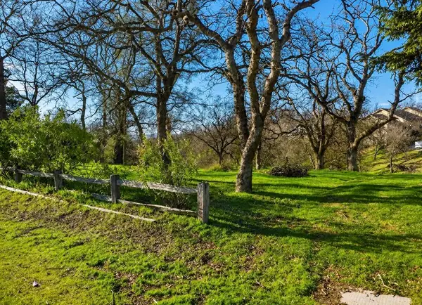 19669 White Horse Place, Cottonwood, CA 96022