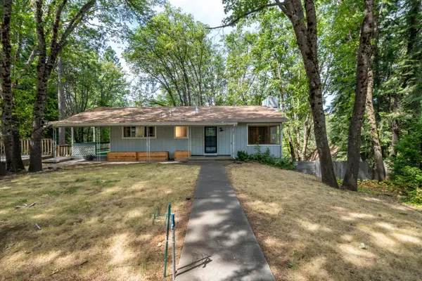 351 N Adams Drive, Mount Shasta, CA 96067