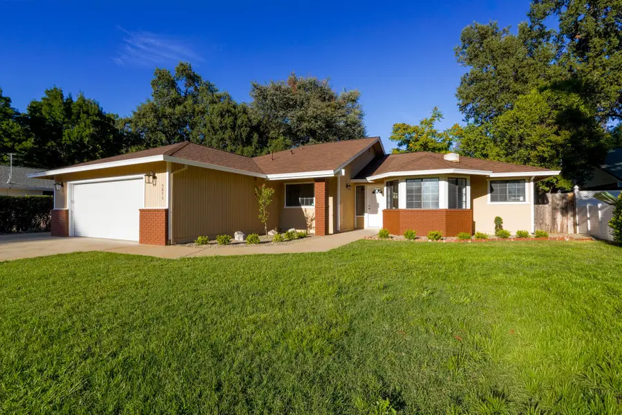 5875 Farm House Lane, Redding, CA 96001 - #3
