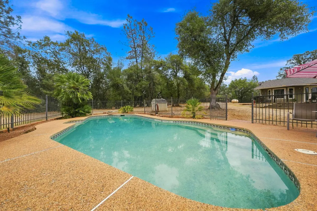 13272 Opal Way, Redding, CA 96003 - #1