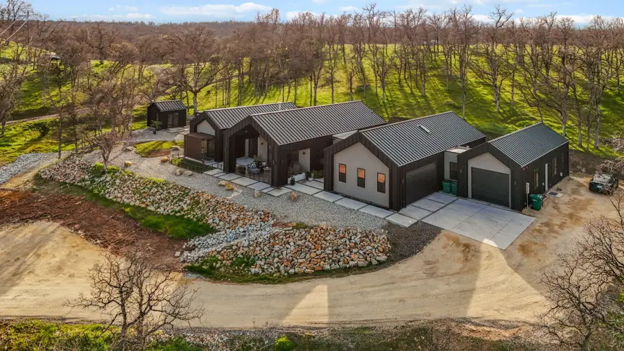 8202 Maynard Road, Palo Cedro, CA 96073 - Image #2