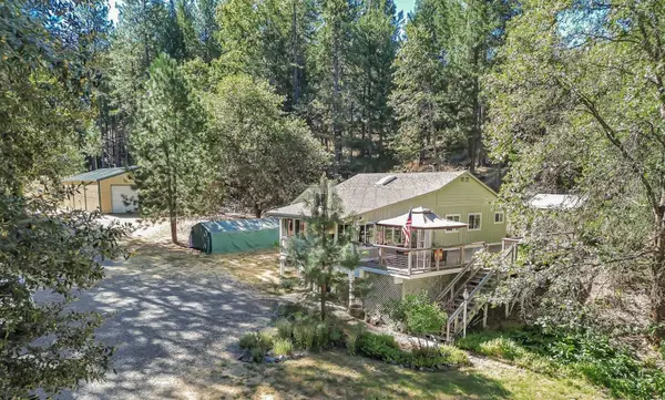 1541 Lewiston Road, Lewiston, CA 96052