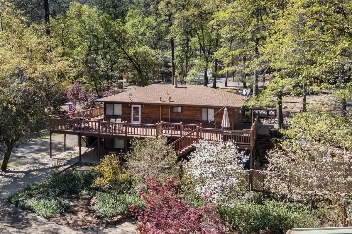 17856 Lake Drive, Lakehead, CA 96051 - #1