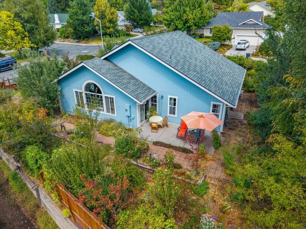 515 Mountain View Drive, Mount Shasta, CA 96067 - #1