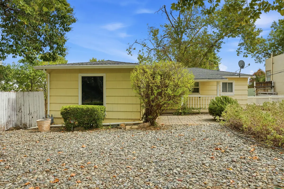 1523 Olive Avenue, Redding, CA 96001 - #1