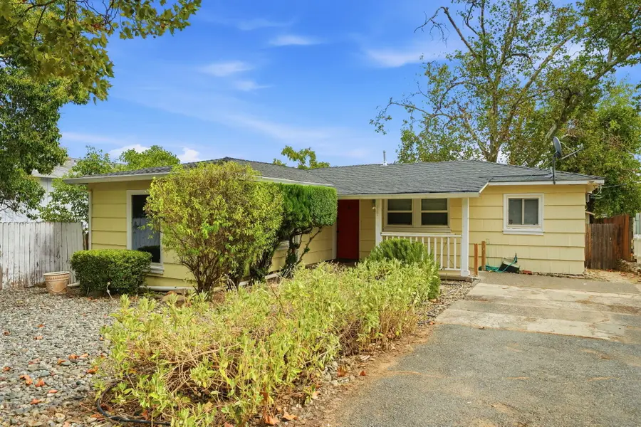 1523 Olive Avenue, Redding, CA 96001 - #2