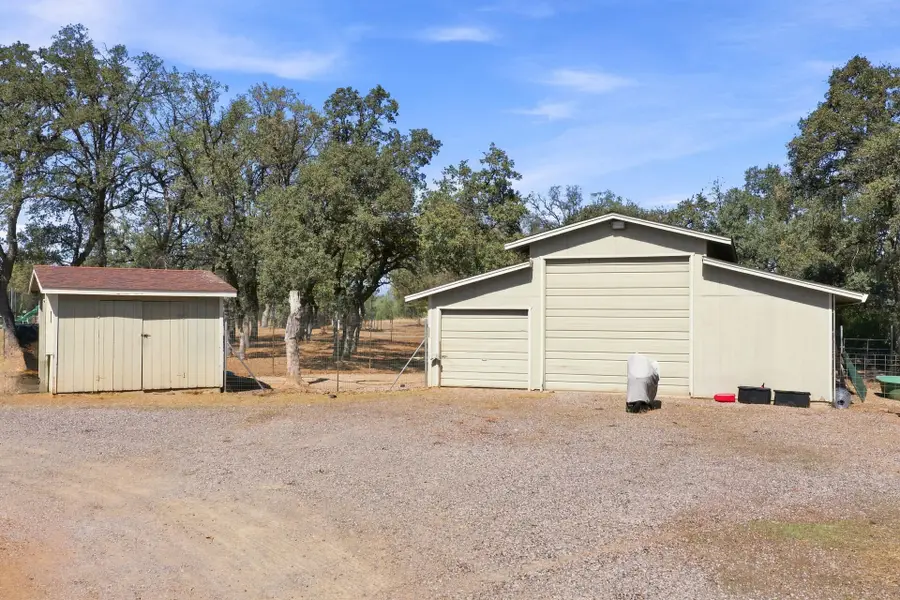 21282 Tia Mia Lane, Redding, CA 96003 - #3