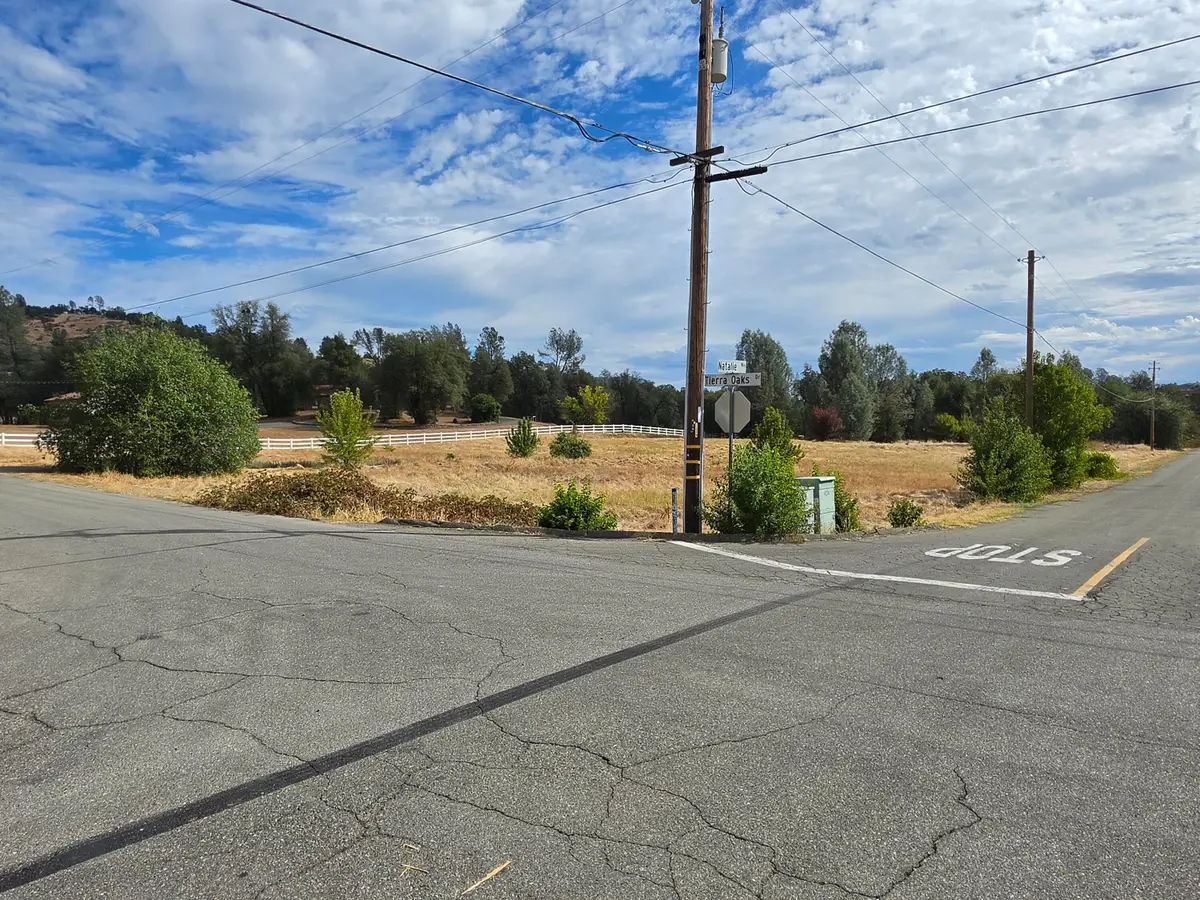 Tierra Oaks Drive, Redding, CA 96003 - #1
