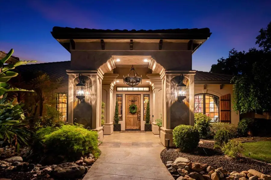 836 Santa Cruz Drive, Redding, CA 96003 - #2