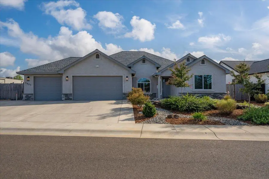 3405 Laver Street, Redding, CA 96002 - #2