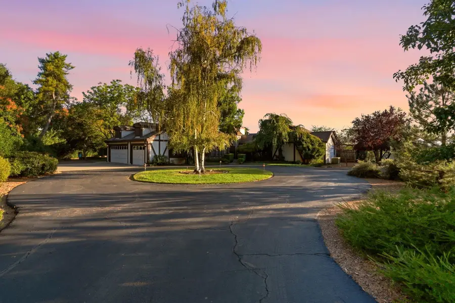 6390 Park Ridge Drive, Anderson, CA 96007 - #2