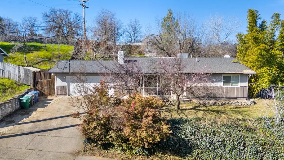 3496 Summit Drive, Redding, CA 96001 - #1