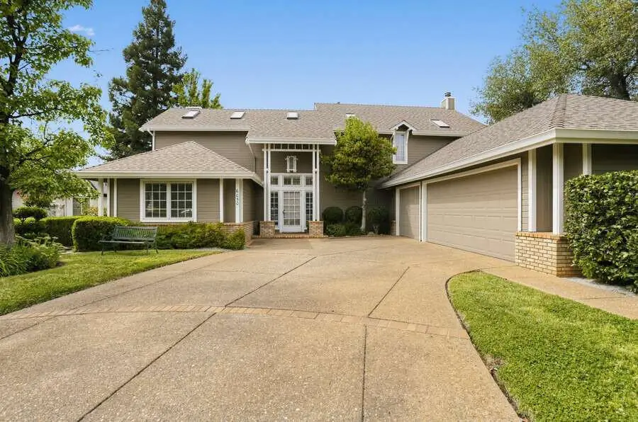 6050 Gleneagles Court, Redding, CA 96003 - #1