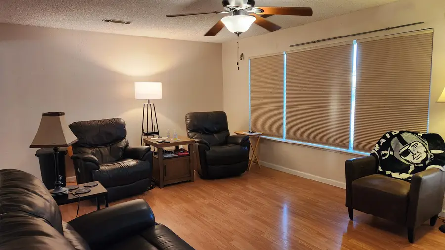 2786 Oak Street, Anderson, CA 96007 - #2