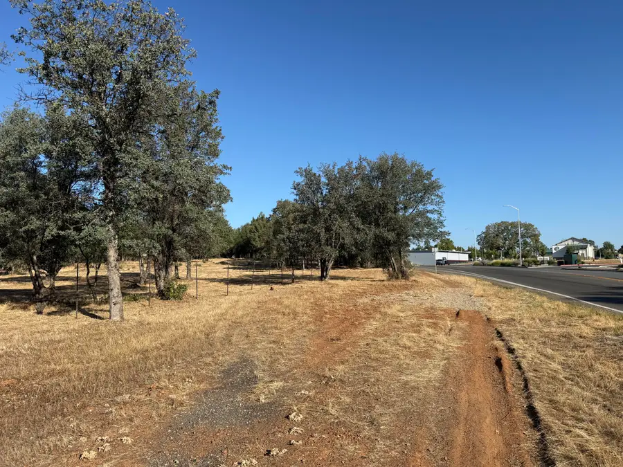 2470 Alden Avenue, Redding, CA 96002 - #3