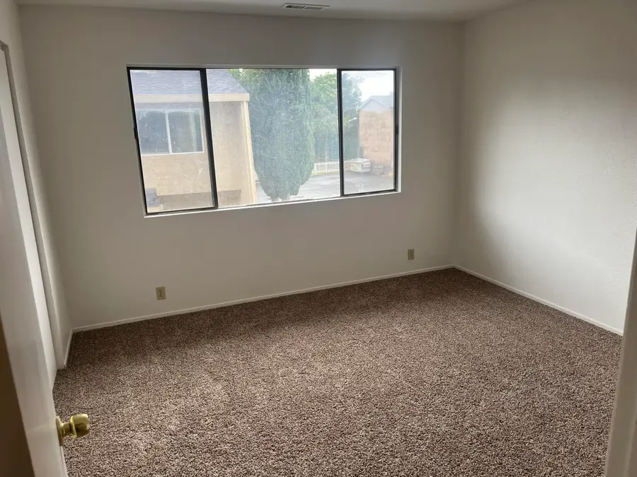 1275 NE Wurch Way, Redding, CA 96002 - #2
