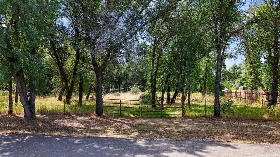 2375 Marilyn Avenue, Redding, CA 96002 - #2