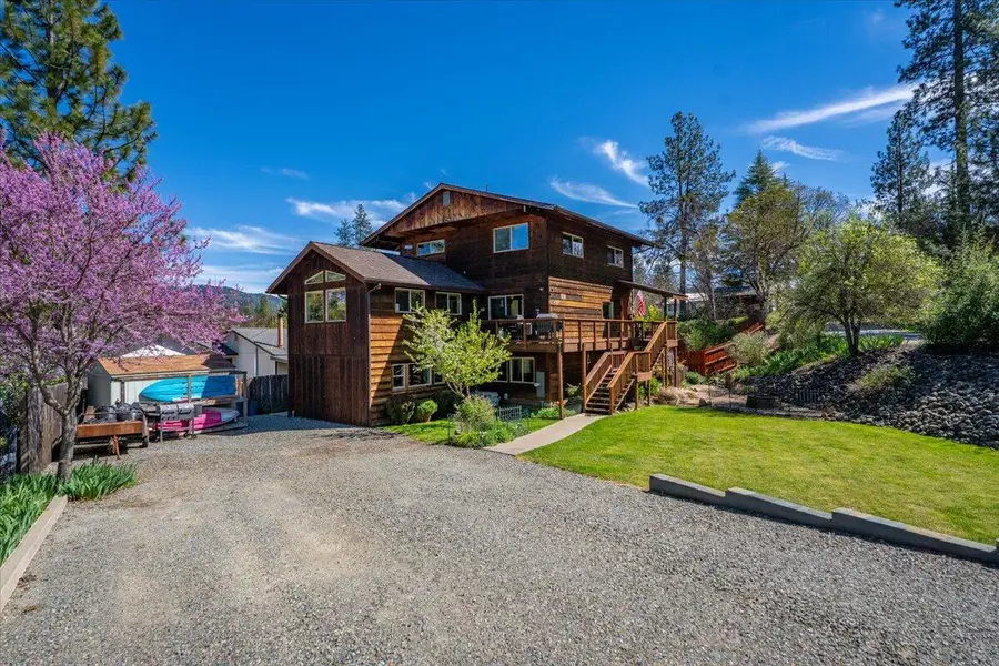 181 Hanover Street, Weaverville, CA 96093 - #2