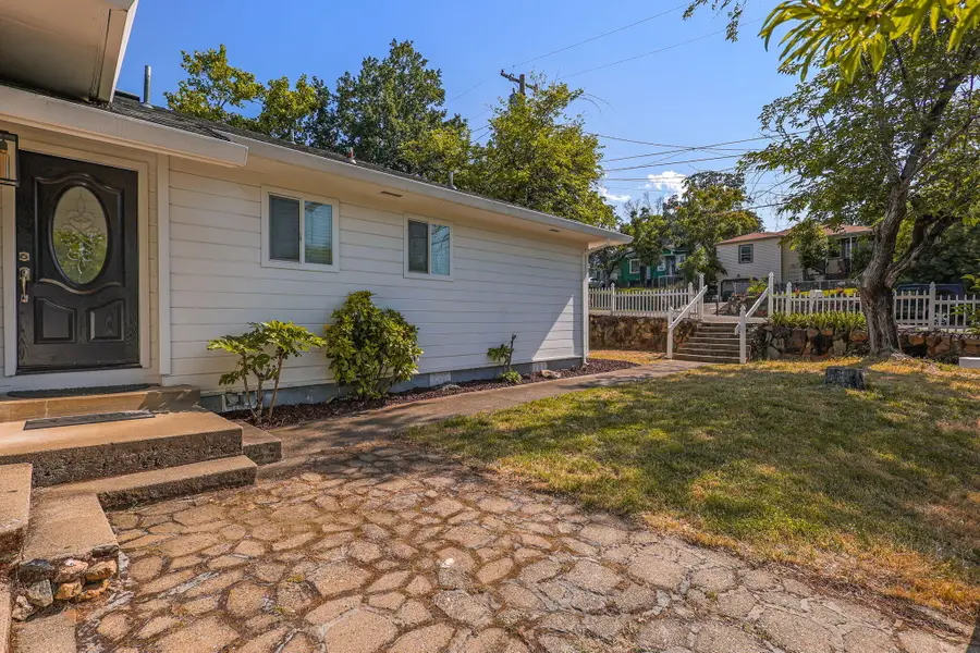 1575 Fig Avenue, Redding, CA 96001 - #2